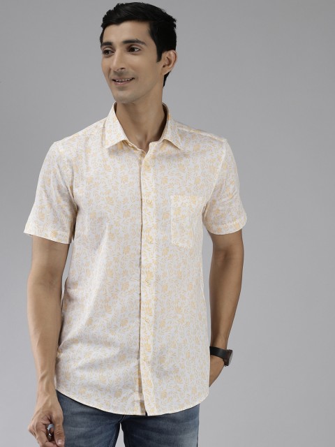 Blackberrys Men Off White & Peach-Coloured India Slim Fit Floral Printed Cotton Shirt
Blackberrys Men Off White & Peach-Coloured India Slim Fit Floral Printed Cotton Shirt