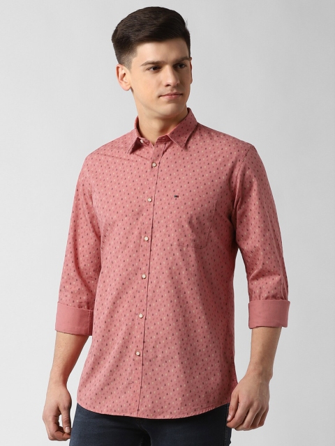 Peter England Casuals Men Rose Pink & White Slim Fit Printed Pure Cotton Casual Shirt
Peter England Casuals Men Rose Pink & White Slim Fit Printed Pure Cotton Casual Shirt