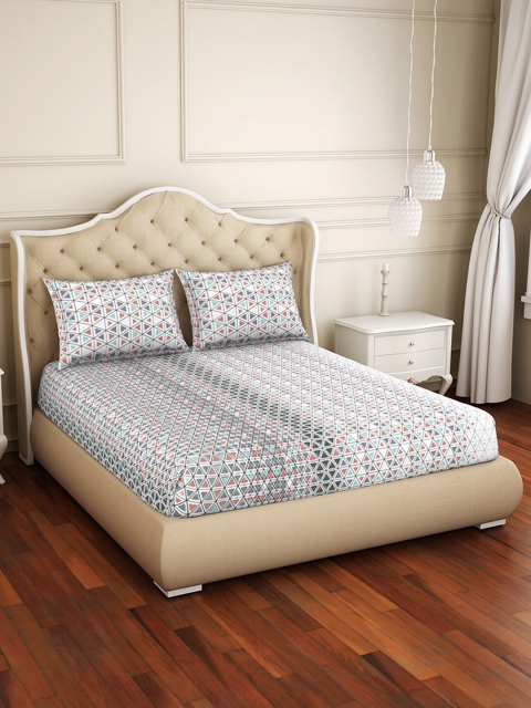 Welspun Coral & White Geometric 144 TC Queen Bedsheet with 2 Pillow Covers