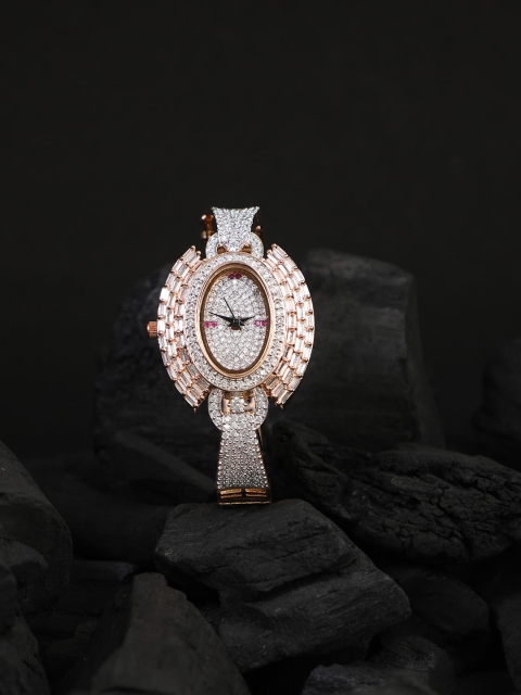 Adwitiya Women White Embellished Dial & Rose Gold-Plated Straps Analogue Watch ACBW1008
Adwitiya Women White Embellished Dial & Rose Gold-Plated Straps Analogue Watch ACBW1008