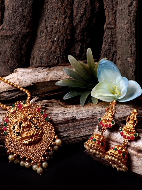 ANIKAS CREATION Gold-Plated Red Stone-Studded Antique Matte Finish Temple Jewellery Set
ANIKAS CREATION Gold-Plated Red Stone-Studded Antique Matte Finish Temple Jewellery Set