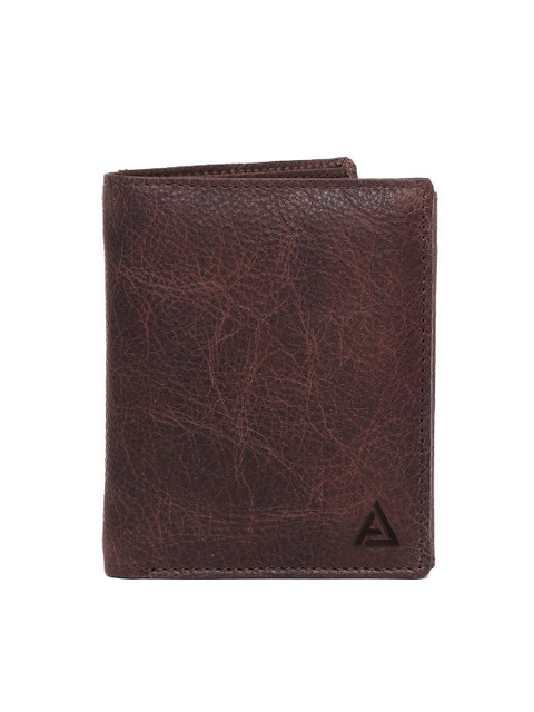 AVOLT Men Brown Leather Two Fold Wallet 
AVOLT Men Brown Leather Two Fold Wallet