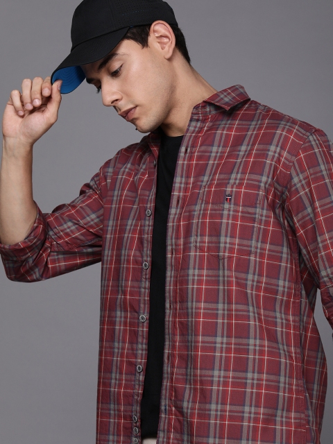 Louis Philippe Sport Men Magenta Pink & Grey Slim Fit Checked Pure Cotton Casual Shirt
Louis Philippe Sport Men Magenta Pink & Grey Slim Fit Checked Pure Cotton Casual Shirt