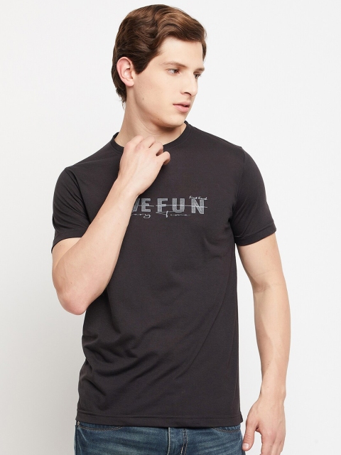 FirstKrush Men Black Typography T-shirt