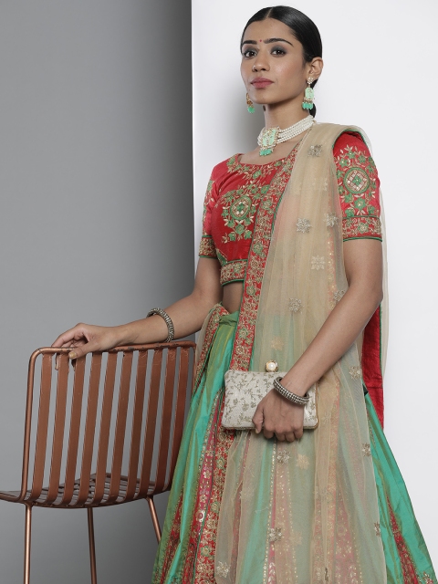 DRESSTIVE Green & Red Embroidered Semi-Stitched Lehenga & Unstitched Blouse With Dupatta
DRESSTIVE Green & Red Embroidered Semi-Stitched Lehenga & Unstitched Blouse With Dupatta