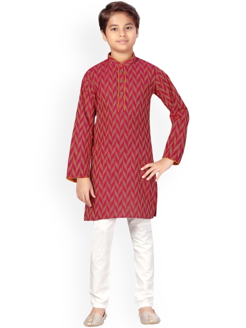LITTLE MAFIA BY Aarika Boys Maroon Ethnic Motifs Printed Pure Cotton Kurta with Trousers
LITTLE MAFIA BY Aarika Boys Maroon Ethnic Motifs Printed Pure Cotton Kurta with Trousers