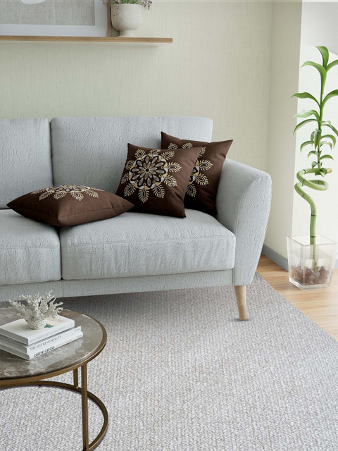 JAIPUR FABRIC Coffee Brown & White Set of 3 Floral Square Cushion Covers
JAIPUR FABRIC Coffee Brown & White Set of 3 Floral Square Cushion Covers