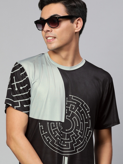 mezmoda Men Black & Grey Printed Dry-Fit T-shirt