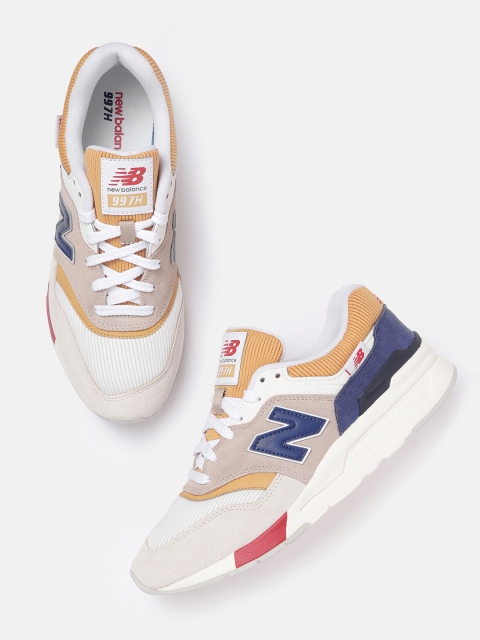 New Balance Men Beige & Blue Colourblocked Sneakers