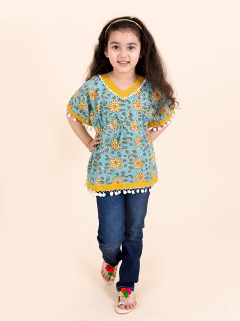 LIL PITAARA Blue & Yellow Ethnic Motifs Printed V-Neck Flared Sleeves Cotton Kaftan Kurti
LIL PITAARA Blue & Yellow Ethnic Motifs Printed V-Neck Flared Sleeves Cotton Kaftan Kurti