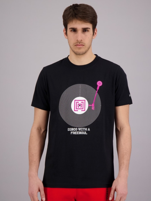 FREESOUL Men Black Typography Printed Applique T-shirt