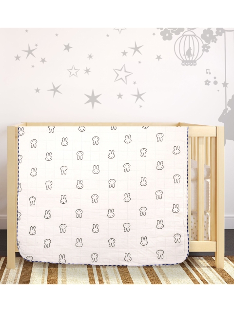 Baby Moo Kids White & Navy Blue 210 GSM Single Cartoon Heavy Winter Cotton Bed Blanket
Baby Moo Kids White & Navy Blue 210 GSM Single Cartoon Heavy Winter Cotton Bed Blanket