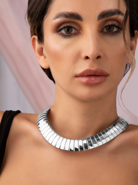 Rubans Voguish Silver-Plated Necklace