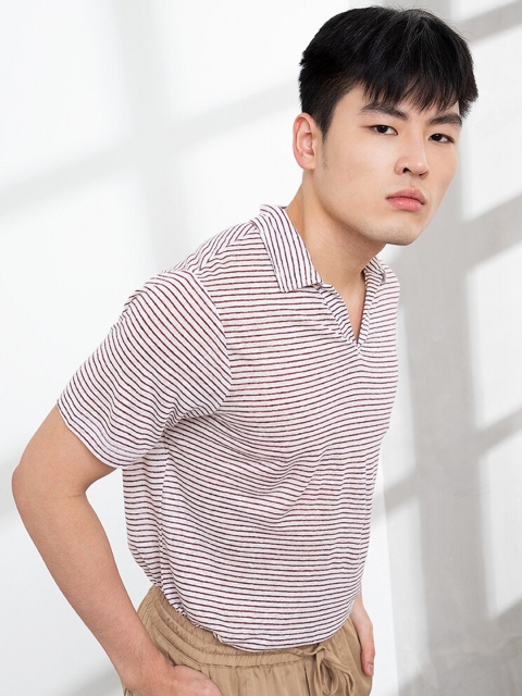 ORIGIN BY ZALORA Men White & Maroon Striped Relaxed Fit Polo Collar Pure Linen T-shirt
ORIGIN BY ZALORA Men White & Maroon Striped Relaxed Fit Polo Collar Pure Linen T-shirt