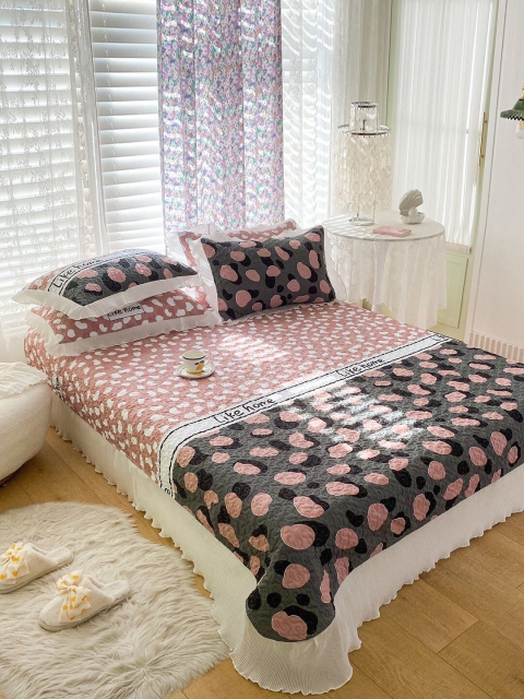 JC Collection Peach Colored & White Printed Double King Bed Cover With 2 Pillow Covers
JC Collection Peach Colored & White Printed Double King Bed Cover With 2 Pillow Covers