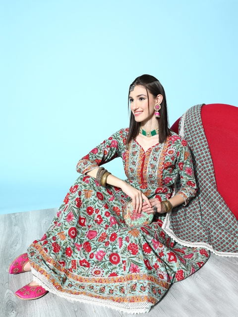 ZOLA Women Green Floral Printed Empire Gotta Patti Pure Cotton Kurta with Trousers & With Dupatta
ZOLA Women Green Floral Printed Empire Gotta Patti Pure Cotton Kurta with Trousers & With Dupatta