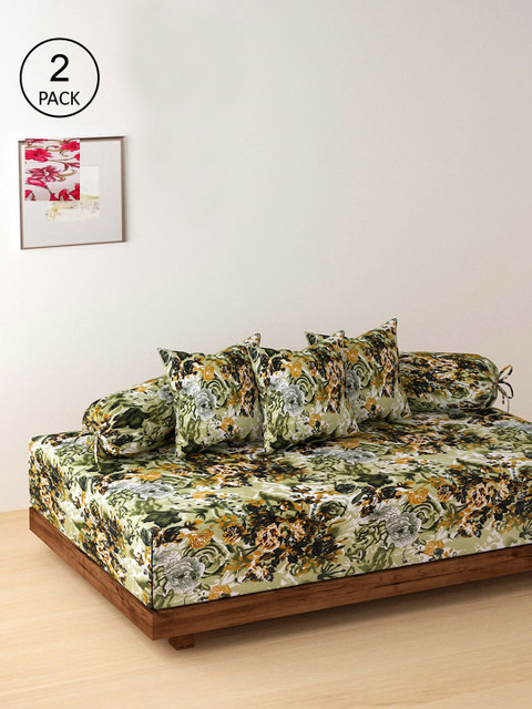 Dhrohar Set of 2 Velvet Printed Diwan Set with Bolster & Cushion Covers, Red
Dhrohar Set of 2 Velvet Printed Diwan Set with Bolster & Cushion Covers, Red