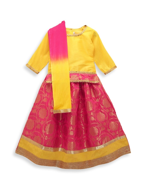 Hopscotch Girls Yellow & Red Printed Ready to Wear Lehenga & Blouse With Dupatta
Hopscotch Girls Yellow & Red Printed Ready to Wear Lehenga & Blouse With Dupatta