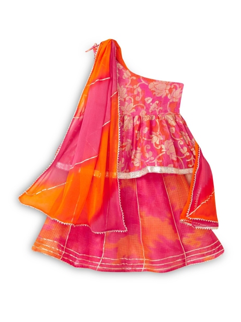 Hopscotch Girls Magenta & Orange Printed Ready to Wear Lehenga & Blouse With Dupatta
Hopscotch Girls Magenta & Orange Printed Ready to Wear Lehenga & Blouse With Dupatta