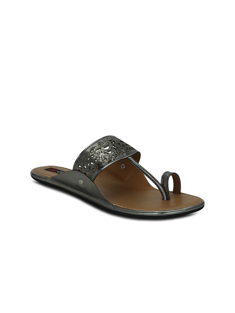 Get Glamr Women Grey Solid One Toe
