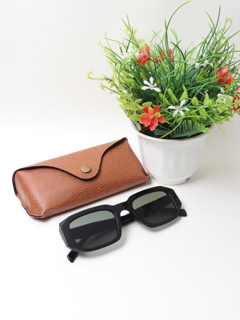 Swiss Design Grey Lens & Black Wayfarer Sunglasses with UV Protected Lens SDSG-11944-06
Swiss Design Grey Lens & Black Wayfarer Sunglasses with UV Protected Lens SDSG-11944-06