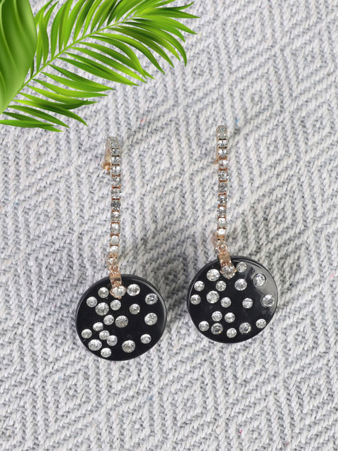 Bijoux by Priya Chandna Gold-Plated Black & White Crystals Circular Drop Earrings
Bijoux by Priya Chandna Gold-Plated Black & White Crystals Circular Drop Earrings