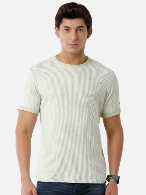 Voi Jeans Men Green Raw Edge T-shirt