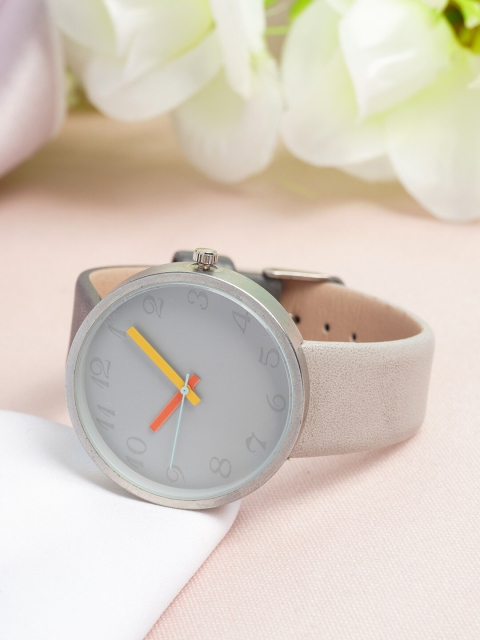 Ferosh Women Blue Printed Dial & Grey Bracelet Style Straps Analogue Watch APWAT22-1005
Ferosh Women Blue Printed Dial & Grey Bracelet Style Straps Analogue Watch APWAT22-1005