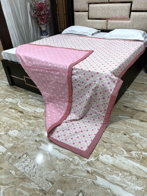 Pure Decor Unisex Pink Blankets Quilts and Dohars