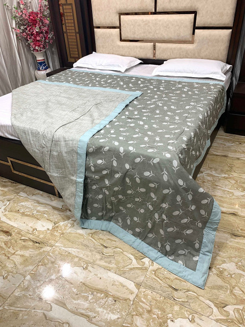 Pure Decor Unisex Green Blankets Quilts and Dohars
Pure Decor Unisex Green Blankets Quilts and Dohars