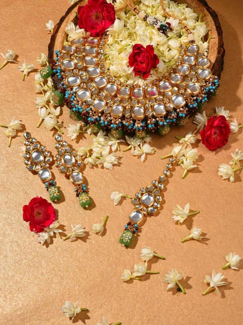 SOHI Gold-Plated Kundan-Studded Green & Blue Beads & Pearls Jewellery Set With Maang Tikka
SOHI Gold-Plated Kundan-Studded Green & Blue Beads & Pearls Jewellery Set With Maang Tikka