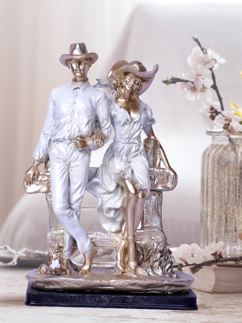THE WHITE INK DECOR White Couple Showpieces