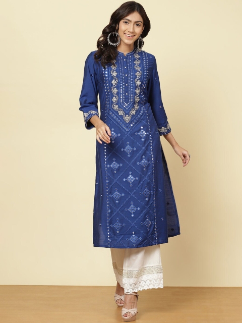Lakshita Women Blue Geometric Embroidered Kurta