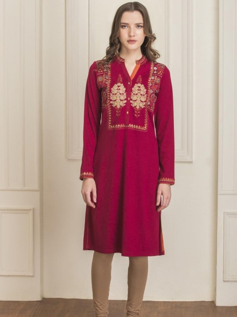 Lakshita Women Maroon & rose garnet Ethnic Motifs Yoke Design Flared Sleeves Crepe Kurta
Lakshita Women Maroon & rose garnet Ethnic Motifs Yoke Design Flared Sleeves Crepe Kurta