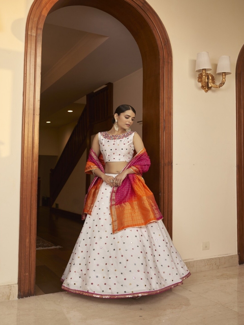 SHUBHKALA White & Orange Printed Semi-Stitched Lehenga & Unstitched Blouse With Dupatta
SHUBHKALA White & Orange Printed Semi-Stitched Lehenga & Unstitched Blouse With Dupatta