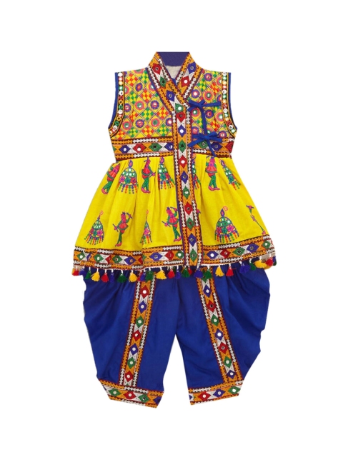 Hopscotch Boys Yellow Floral Printed Pure Cotton Kurti with Dhoti Pants & With Dupatta
Hopscotch Boys Yellow Floral Printed Pure Cotton Kurti with Dhoti Pants & With Dupatta
