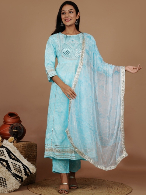 UNISETS Women Turquoise Blue Ethnic Motifs Embroidered Panelled Kurta with Trousers & With Dupatta
UNISETS Women Turquoise Blue Ethnic Motifs Embroidered Panelled Kurta with Trousers & With Dupatta