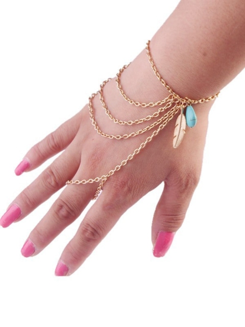FemNmas Women Gold Bracelet