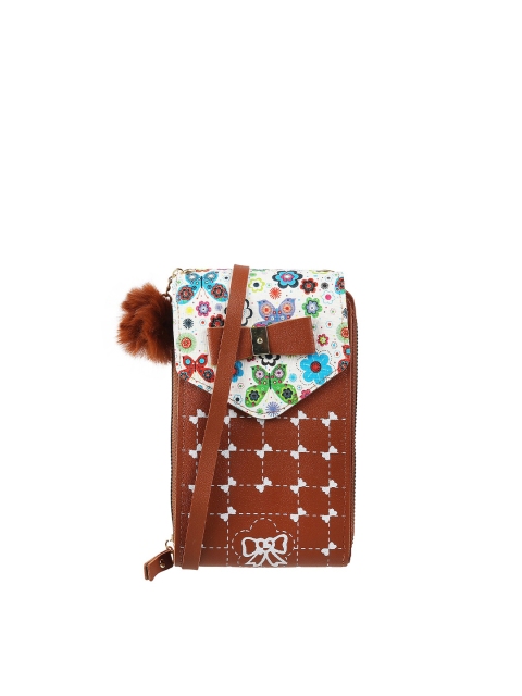 WALKWAY by Metro Women Tan & White Geometric Printed Envelope