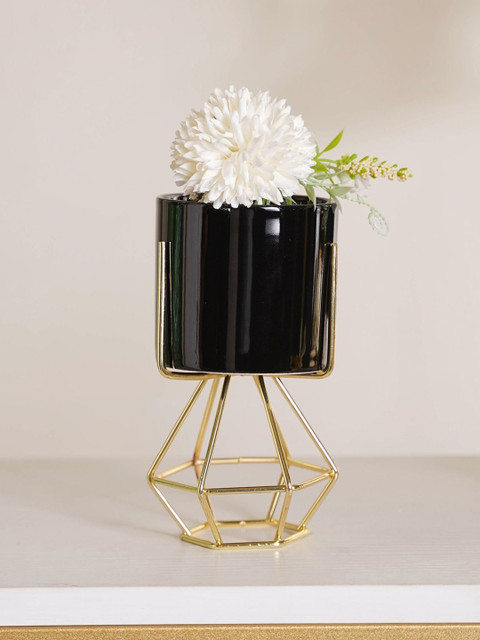 Nestasia Black & Gold-Toned Solid Planters With Stand
Nestasia Black & Gold-Toned Solid Planters With Stand