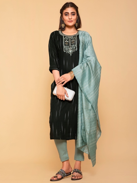 POONAM DESIGNER Women Green Yoke Design Pure Cotton Kurta With Trousers & With Dupatta
POONAM DESIGNER Women Green Yoke Design Pure Cotton Kurta With Trousers & With Dupatta