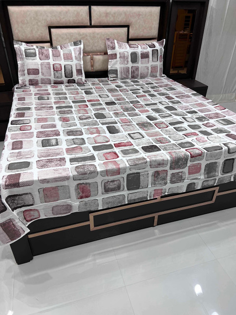 Pure Decor Red & Off White Geometric 260 TC Queen Bedsheet with 2 Pillow Covers
Pure Decor Red & Off White Geometric 260 TC Queen Bedsheet with 2 Pillow Covers