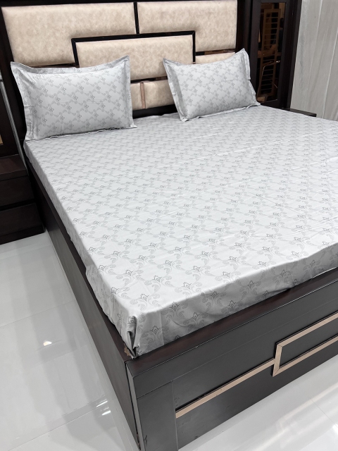 Pure Decor Grey & White Floral 400 TC King Pure Cotton Bedsheet with 2 Pillow Covers
Pure Decor Grey & White Floral 400 TC King Pure Cotton Bedsheet with 2 Pillow Covers