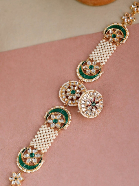 Silvermerc Designs Gold-Plated & White Kundan-Studded & Pearls Beaded Floral Shaped Sheeshphool Mathapatti
Silvermerc Designs Gold-Plated & White Kundan-Studded & Pearls Beaded Floral Shaped Sheeshphool Mathapatti