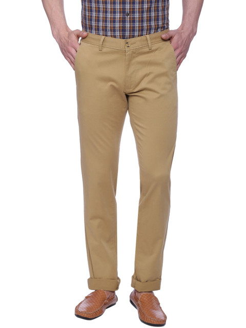 Basics Men Khaki Tapered Fit Solid Chinos 
Basics Men Khaki Tapered Fit Solid Chinos