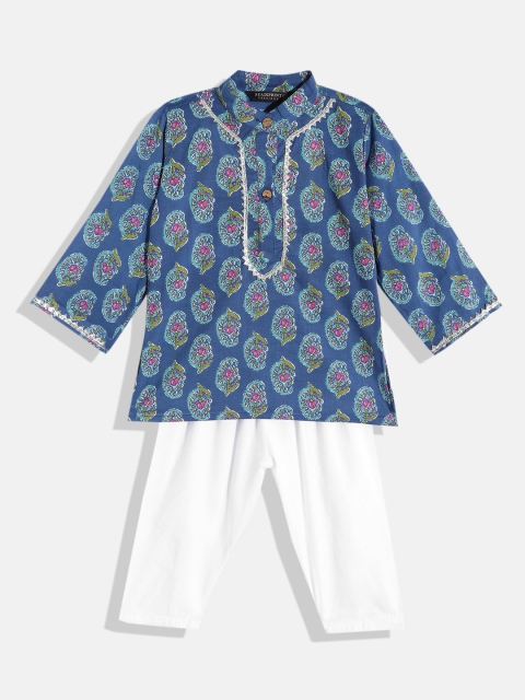 Readiprint Fashions Boys Blue Cotton Ethnic Motifs Printed Gotta Patti Kurta with Pyjamas
Readiprint Fashions Boys Blue Cotton Ethnic Motifs Printed Gotta Patti Kurta with Pyjamas