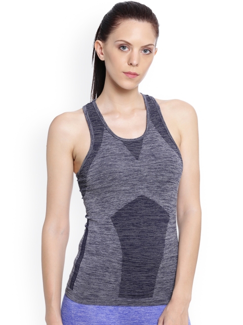 Undercolors of Benetton Women Blue Solid Tank Top