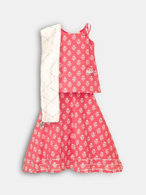 Hopscotch Girls Peach-Coloured Ethnic Motifs Printed Pure Silk Kurta with Palazzos & With Dupatta
Hopscotch Girls Peach-Coloured Ethnic Motifs Printed Pure Silk Kurta with Palazzos & With Dupatta