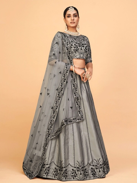 ODETTE Grey & Black Embroidered Thread Work Semi-Stitched Lehenga & Unstitched Blouse With Dupatta
ODETTE Grey & Black Embroidered Thread Work Semi-Stitched Lehenga & Unstitched Blouse With Dupatta