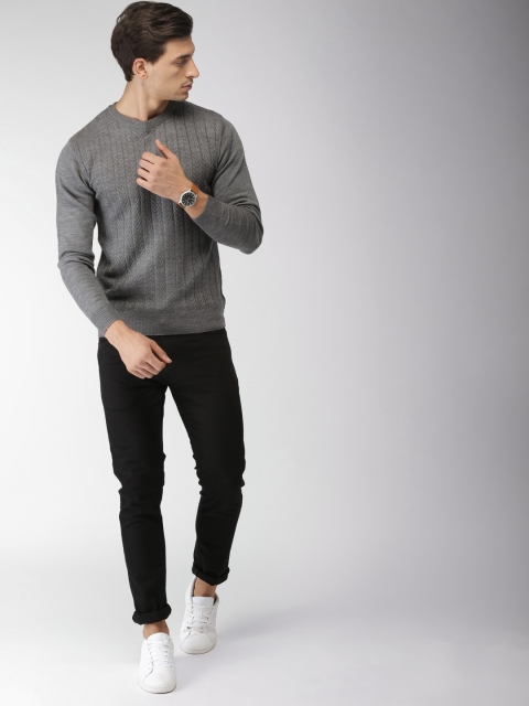INVICTUS Men Grey Self Design Sweater